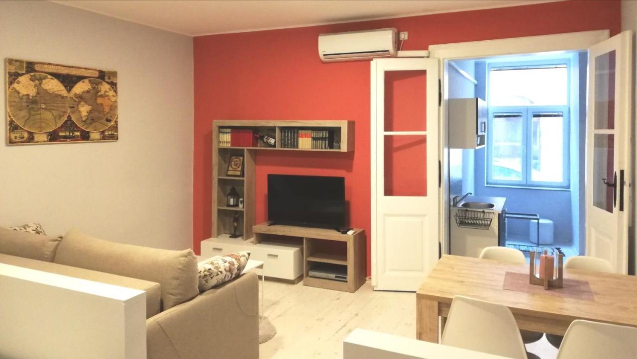 Apartman Park ซูโบติกา ภายนอก รูปภาพ