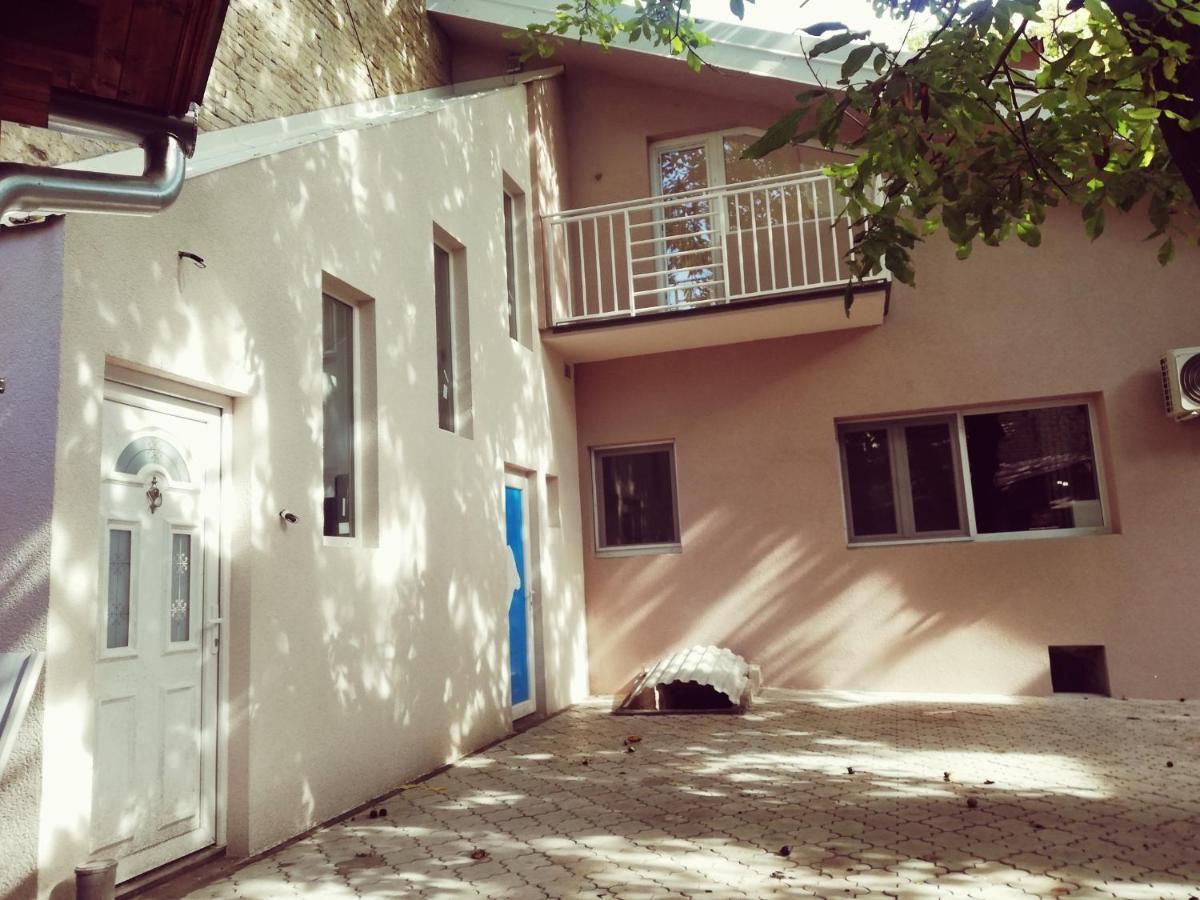 Apartman Park ซูโบติกา ภายนอก รูปภาพ